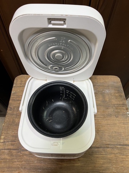 Nồi cơm PVN1212 Nitori 0.5L