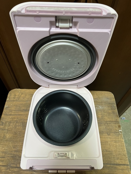 Nồi cơm PVN1217 Tiger 0.5L