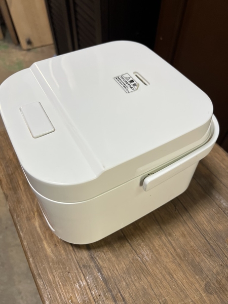 Nồi cơm PVN1212 Nitori 0.5L