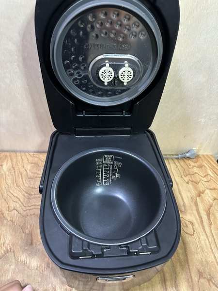 Nồi cơm điện 222 - IRIS OHYAMA 1L