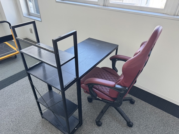 Bàn học kèm giá sách + ghế gaming PVN1253