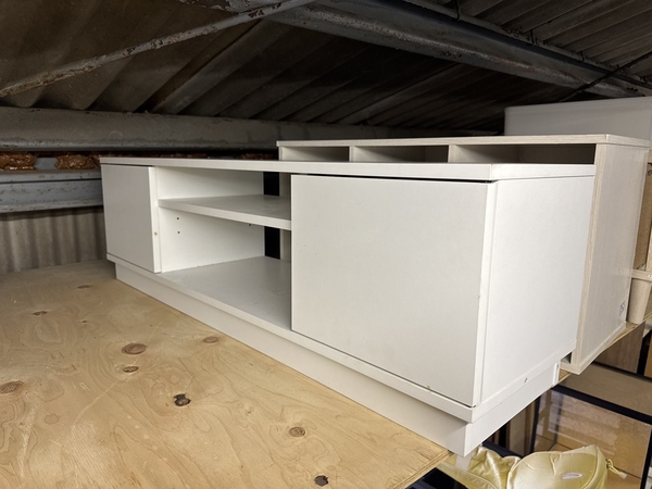 Kệ tivi 110x35 x 40 PVN1076