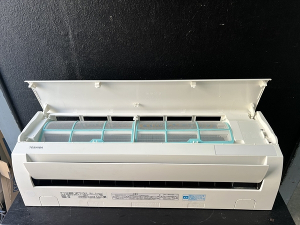 Điều hoà 226 TOSHIBA 2018 2.2kw 100v