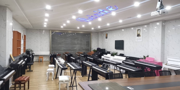showroom piano điện beisite