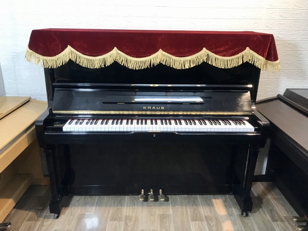 piano-co-kraus-u133-st-music.