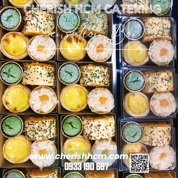 Teabreak box Sensation Box 3 bánh mặn 2 bánh ngọt