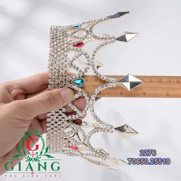 Vương miện nam cao quyền lực