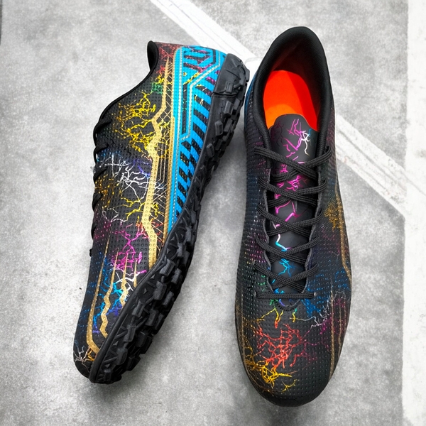 Giày Đá Bóng Nam Big Size (Size 45 46 47) - ĐEN TIA SÉT