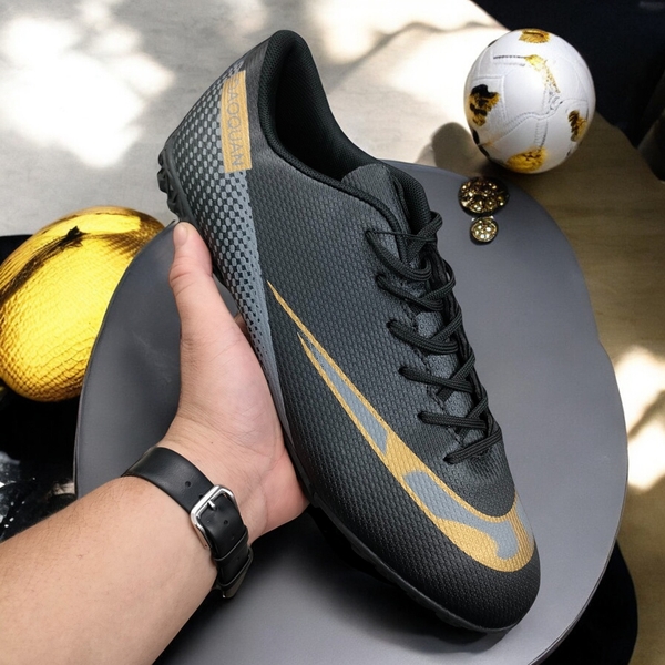 Giày Đá Bóng Nam Big Size