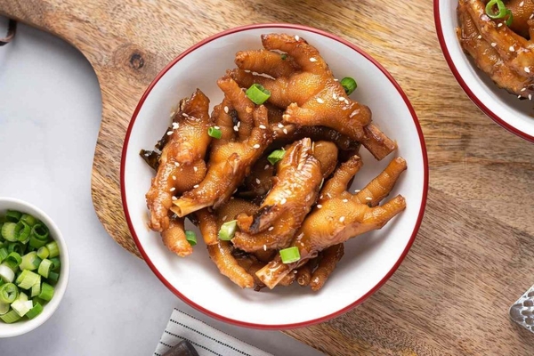 5 món ăn lạ lùng khách Tây thấy đáng thử ở Việt Nam