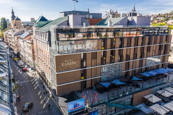 6 nơi Mặt Trời không bao giờ lặn