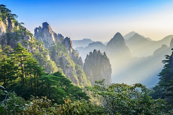 Những khung cảnh núi non hùng vĩ đẹp nhất Châu Á