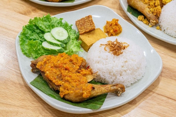 Thưởng thức những món thịt ngon nhất Indonesia