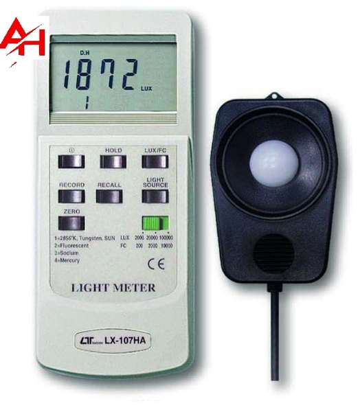 Máy đo ánh sáng LUTRON LX-107HA