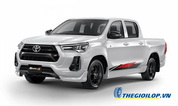 ac-quy-toyota-hilux