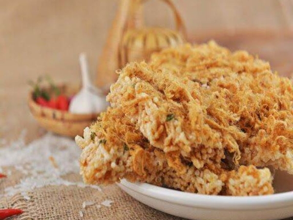 Cơm cháy chà bông đóng gói Minh Châu - Thương hiệu nổi tiếng