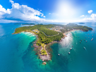 Khám Phá Việt Nam: Hành Trình Từ Biển Xanh Đến Núi Rừng Hùng Vĩ