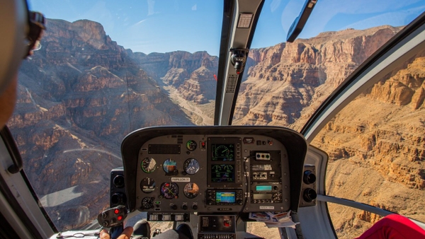 ngắm Grand Canyon từ trực thăng