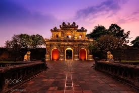 ĐÀ  NẴNG _ CỐ  ĐÔ  HUẾ