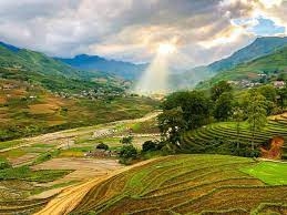 TREKKING MODERATE ( DAY TOUR )