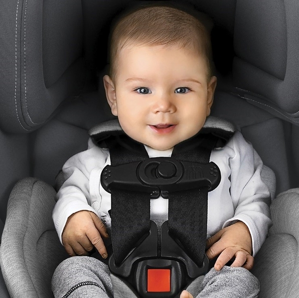 Giới hạn trọng lượng ghế xe ô tô cho bé – Những điều cha mẹ nên biết