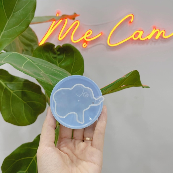 Bộ khuôn bánh 4 hình kèm cọ hình con vật