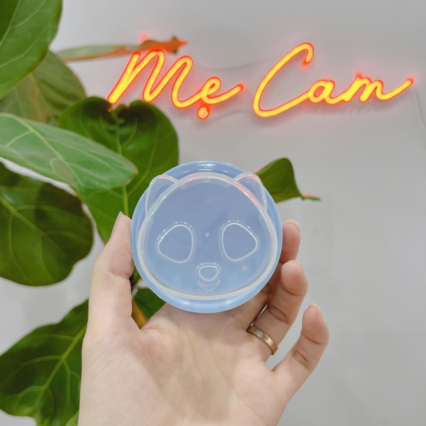 Bộ khuôn bánh 4 hình kèm cọ hình con vật