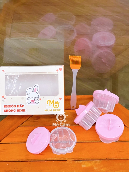 Bộ khuôn bánh 4 hình kèm cọ hình con vật
