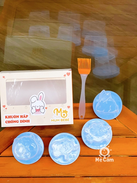 Bộ khuôn bánh 4 hình kèm cọ hình con vật