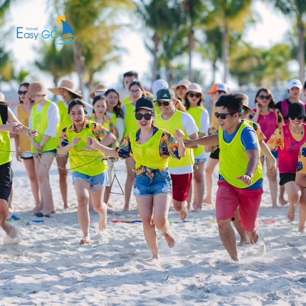 Các hoạt động team building bãi biển ở Nha Trang