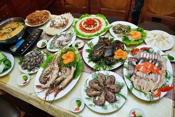 Hải sản tươi ngon tại biển Quỳnh