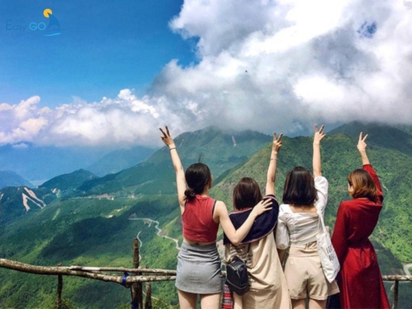 Không khí hè về trong lành tại Sapa, phù hợp để set kèo du lịch cùng bạn bè