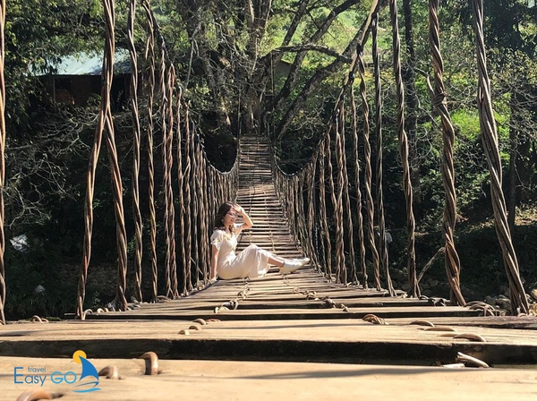 Cầu Mây là địa điểm check in yêu thích  của nhiều bạn trẻ