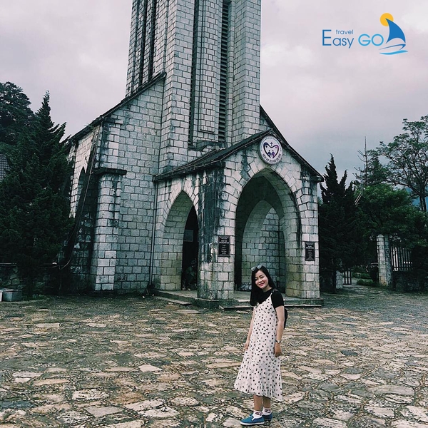 Nhà thờ đá Sapa là địa điểm check in lý tưởng của nhiều bạn trẻ