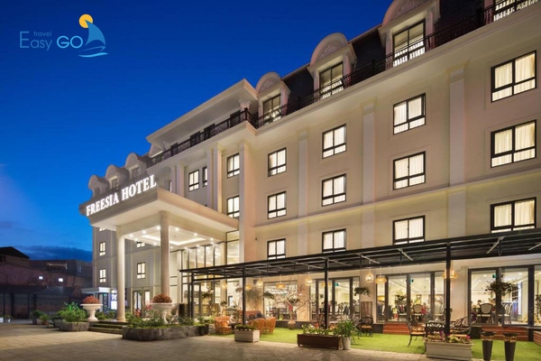 Freesia Hotel Sapa nằm ngay tại trung tâm thành phố Sapa