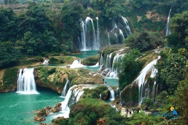 Ngắm những ngọn thác hùng vĩ như thác Bạc, thác Tình Yêu