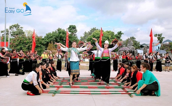 Tham gia các hoạt động cộng đồng đường phố