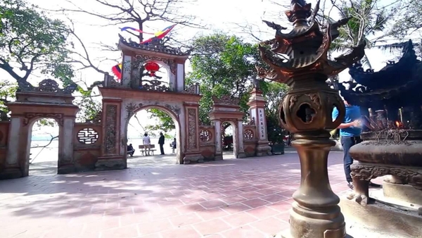 Đền Ông Hoàng Mười (Đền Củi Hà Tĩnh) - Chốn linh thiêng