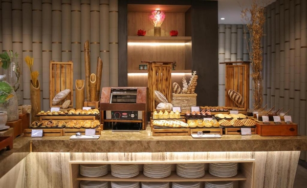 Melia Danang Beach Resort