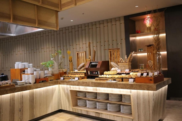 Melia Danang Beach Resort