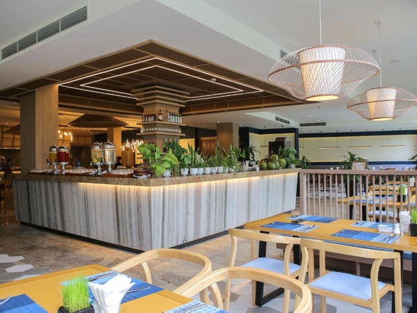 Melia Danang Beach Resort