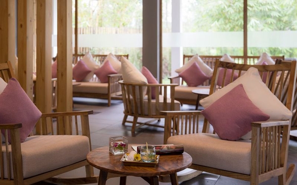 Alba Wellness Resort Huế