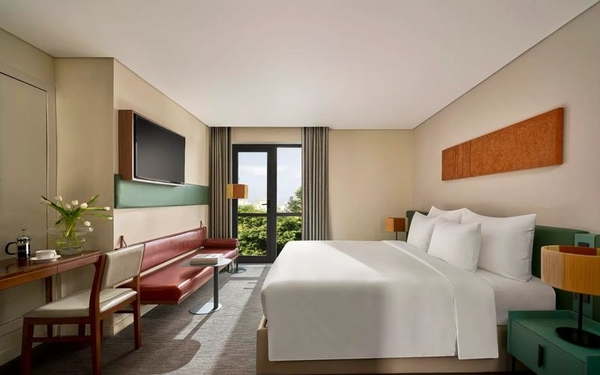 Signature by M Village Thợ Nhuộm