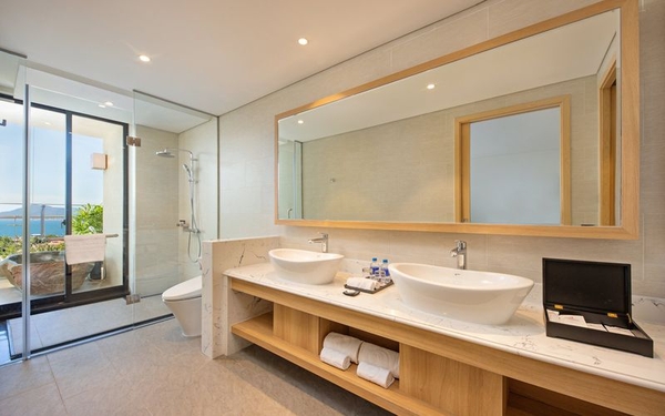 Mikazuki Japanese Resorts & Spa