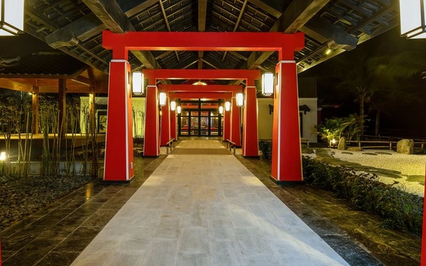 Mikazuki Japanese Resorts & Spa