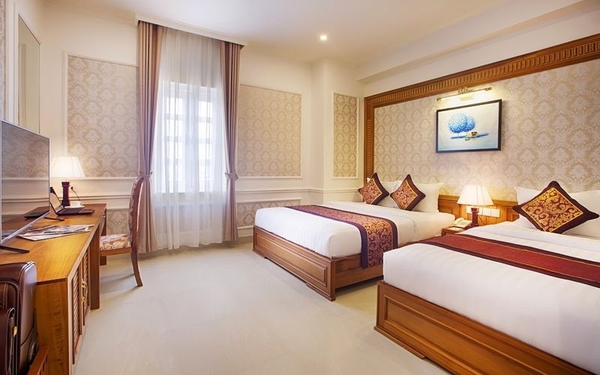 Khách sạn River Side Quảng Bình