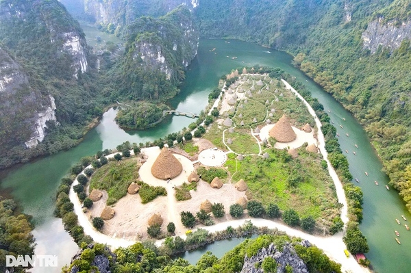 Đảo Khê Cốc – Hành Trình Ngược Dòng Tràng An Cổ Giữa Thiên Nhiên Kỳ Vĩ