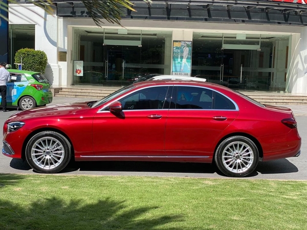 Mercedes-Benz E-Class E 200 Exclusive