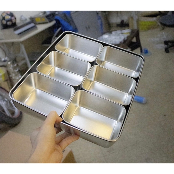 Khay inox đựng topping 6 ngăn kèm nắp