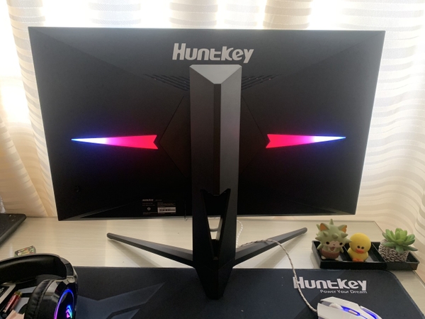 Màn hình Huntkey 27 inch gaming, IPS, 165HZ, chỉnh xoay đứng được